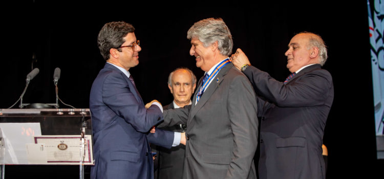 Jorge Viegas Presidente FIM, Recibe del Gobierno de Portugal, Medalla de Honor al Mérito Deportivo.