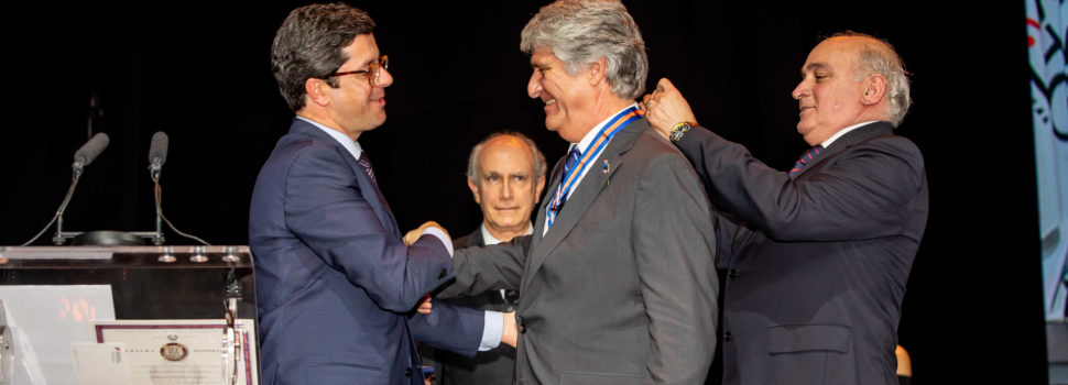 Jorge Viegas Presidente FIM, Recibe del Gobierno de Portugal, Medalla de Honor al Mérito Deportivo.