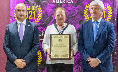 Primer reconocimiento otorgado al voluntario del año de FIM Latin America 2021.