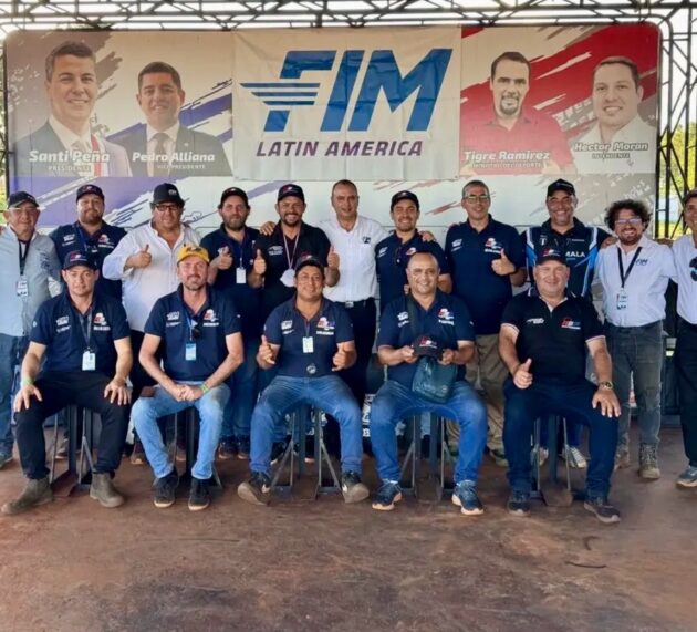 LOS VETERANOS RUGIERON SUS MOTORES EN EL LATINOAMERICANO DE MOTOCROSS