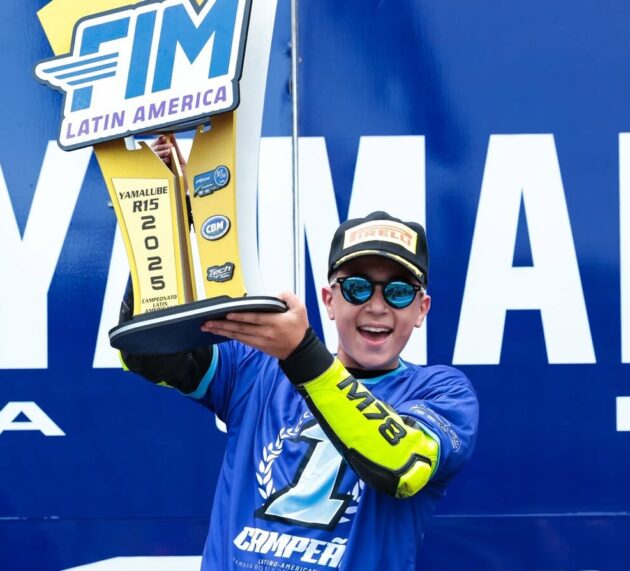 Los campeones 2025 del Campeonato Latinoamericano de R15 y R3 Yamaha bLU cRU