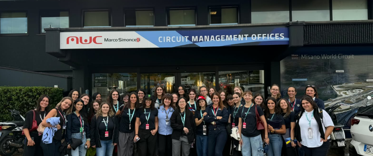 TogetHER: abriendo las puertas del paddock de MotoGP a las mujeres que están detrás de las carreras del mañana.