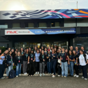 TogetHER: abriendo las puertas del paddock de MotoGP a las mujeres que están detrás de las carreras del mañana.