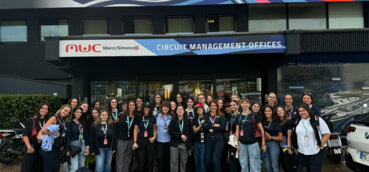 TogetHER: abriendo las puertas del paddock de MotoGP a las mujeres que están detrás de las carreras del mañana.
